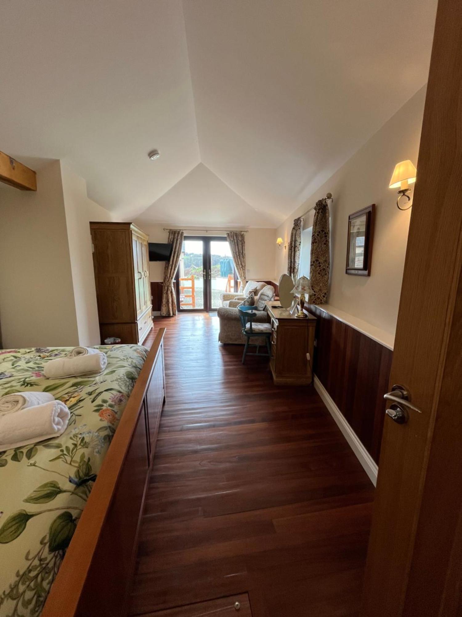 Neuadd Villa Llanwnen 外观 照片