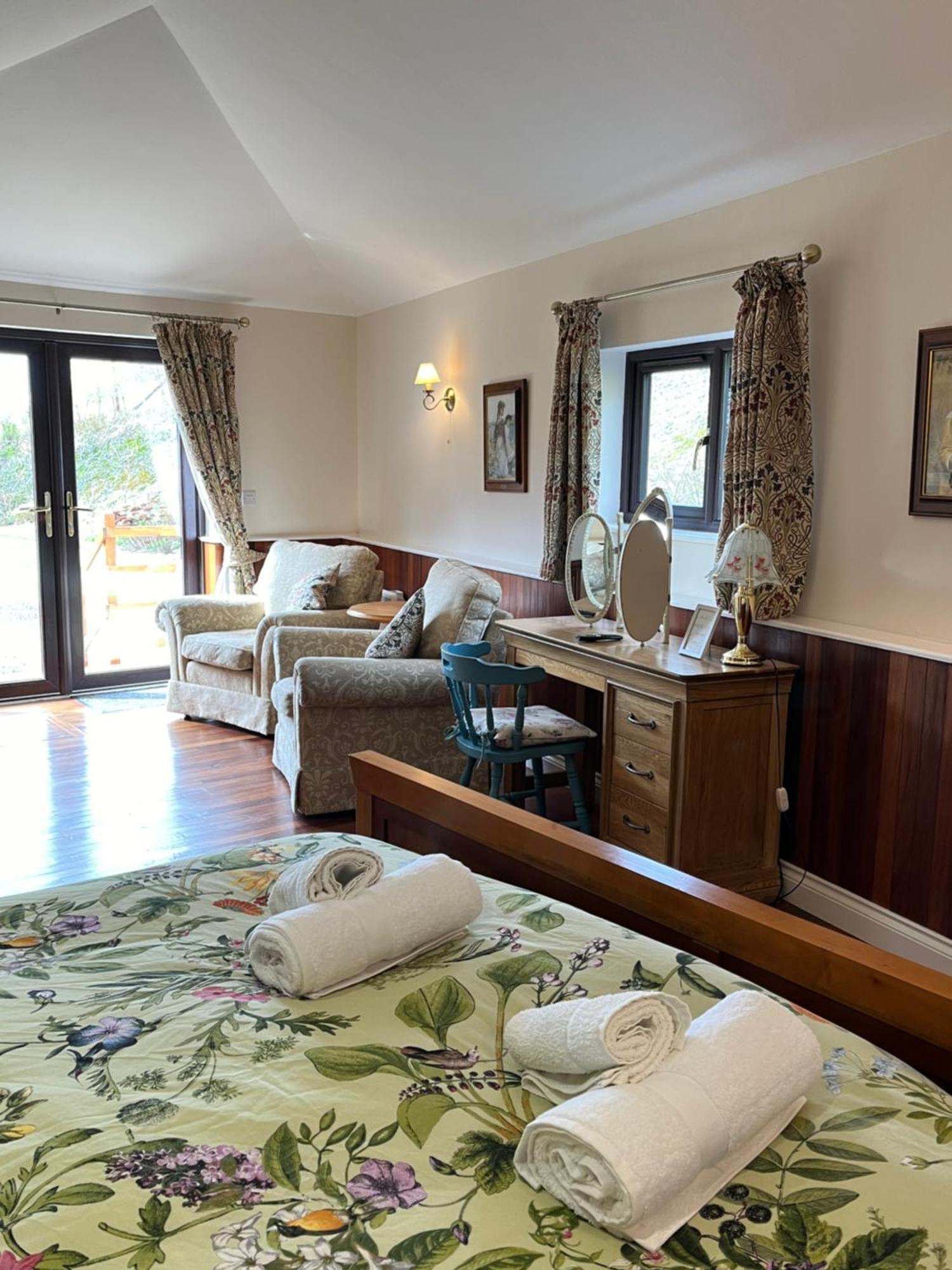Neuadd Villa Llanwnen 外观 照片